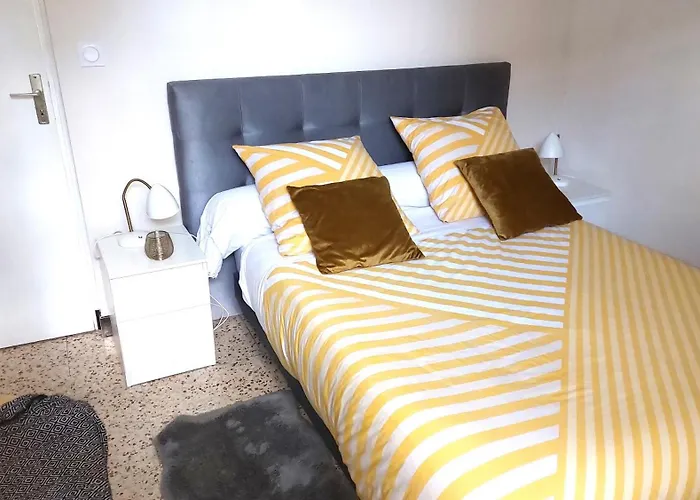 logement tout près du centre avec grand garage gratuit