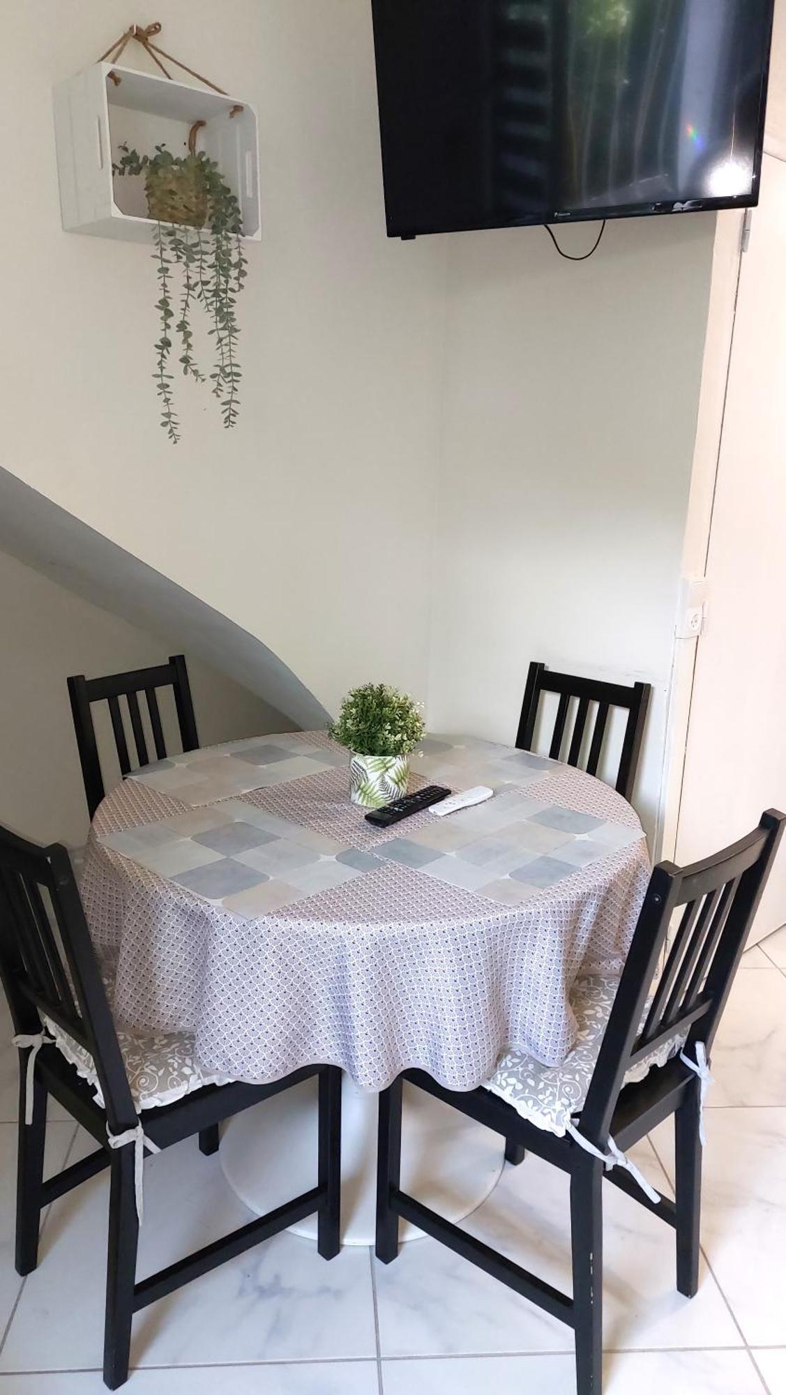 Appartement Près Du Centre Avec Grand Garage Gratuit Nîmes