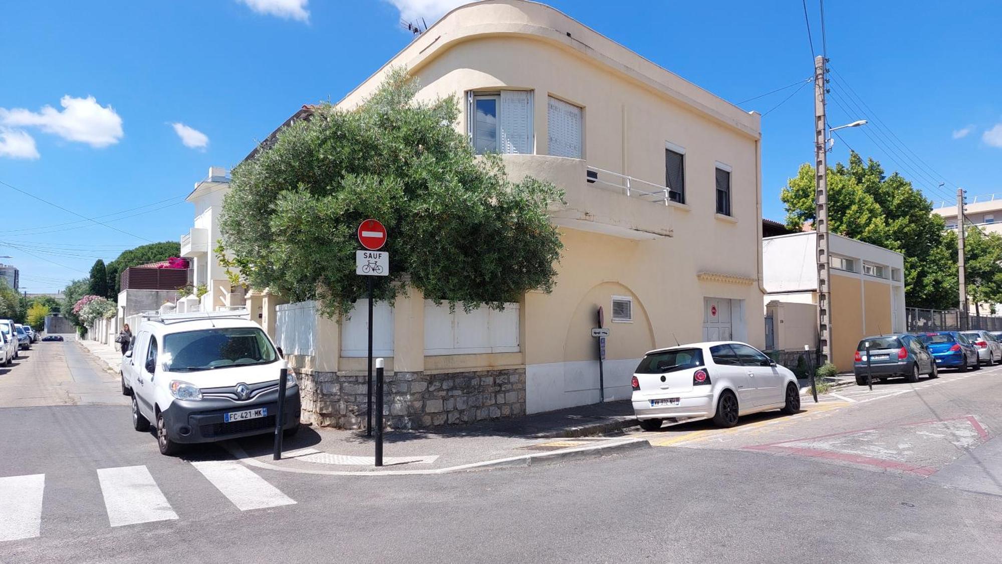 A 10mn Des Arenes F2 Au Calme Avec Garage Gratuit Apartment *